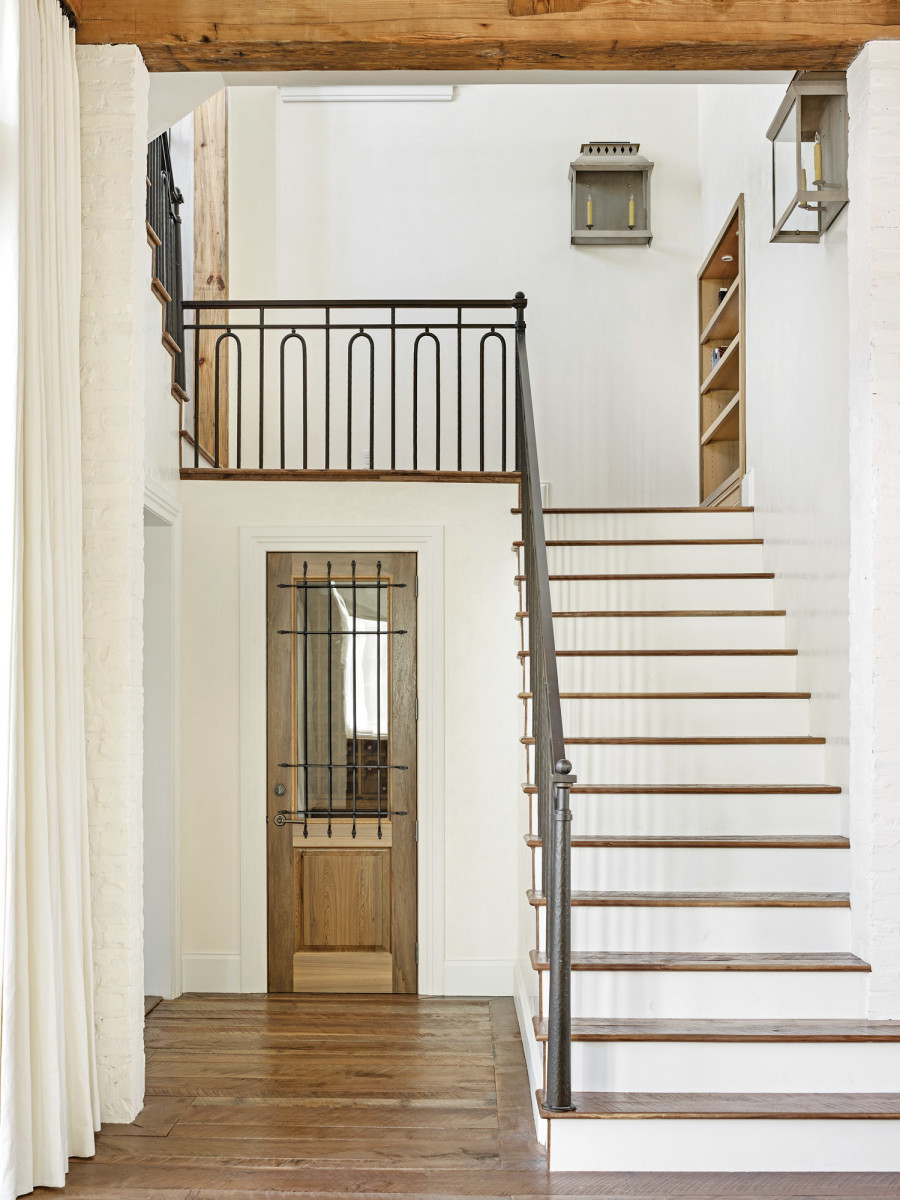 minimalist staircase