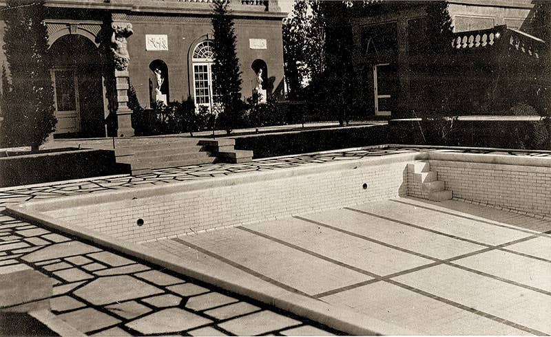 casino-pool.jpg