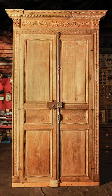 archaccents-buyingguides-doors.jpg