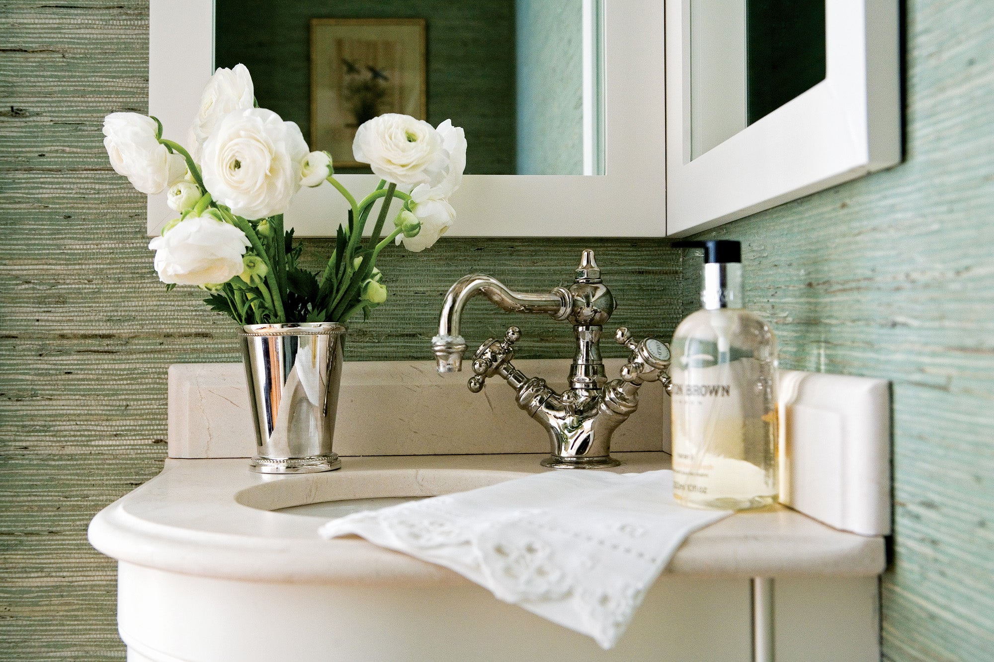 debastiani-04-08-sink-detail.jpg