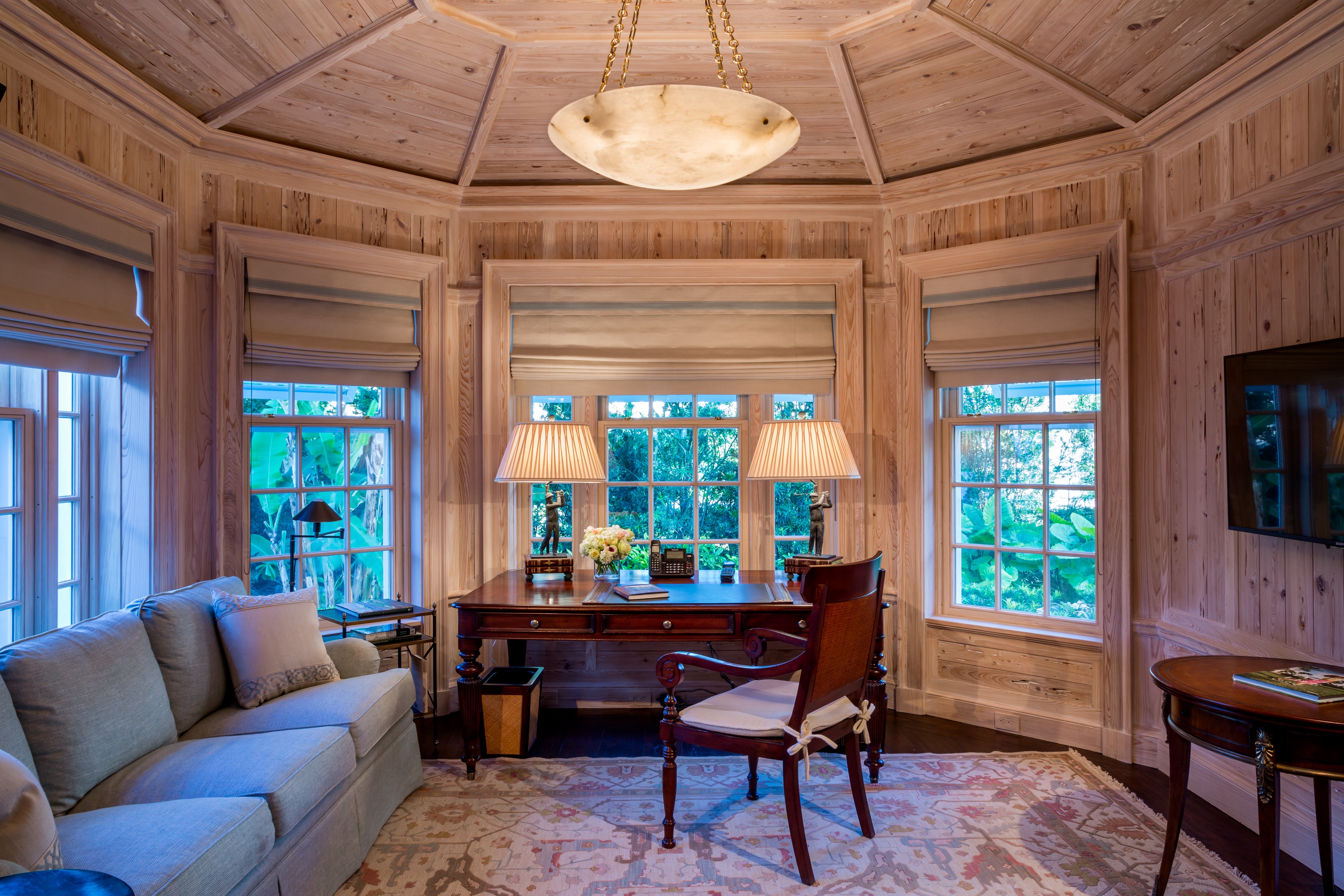 9_library_room.jpg