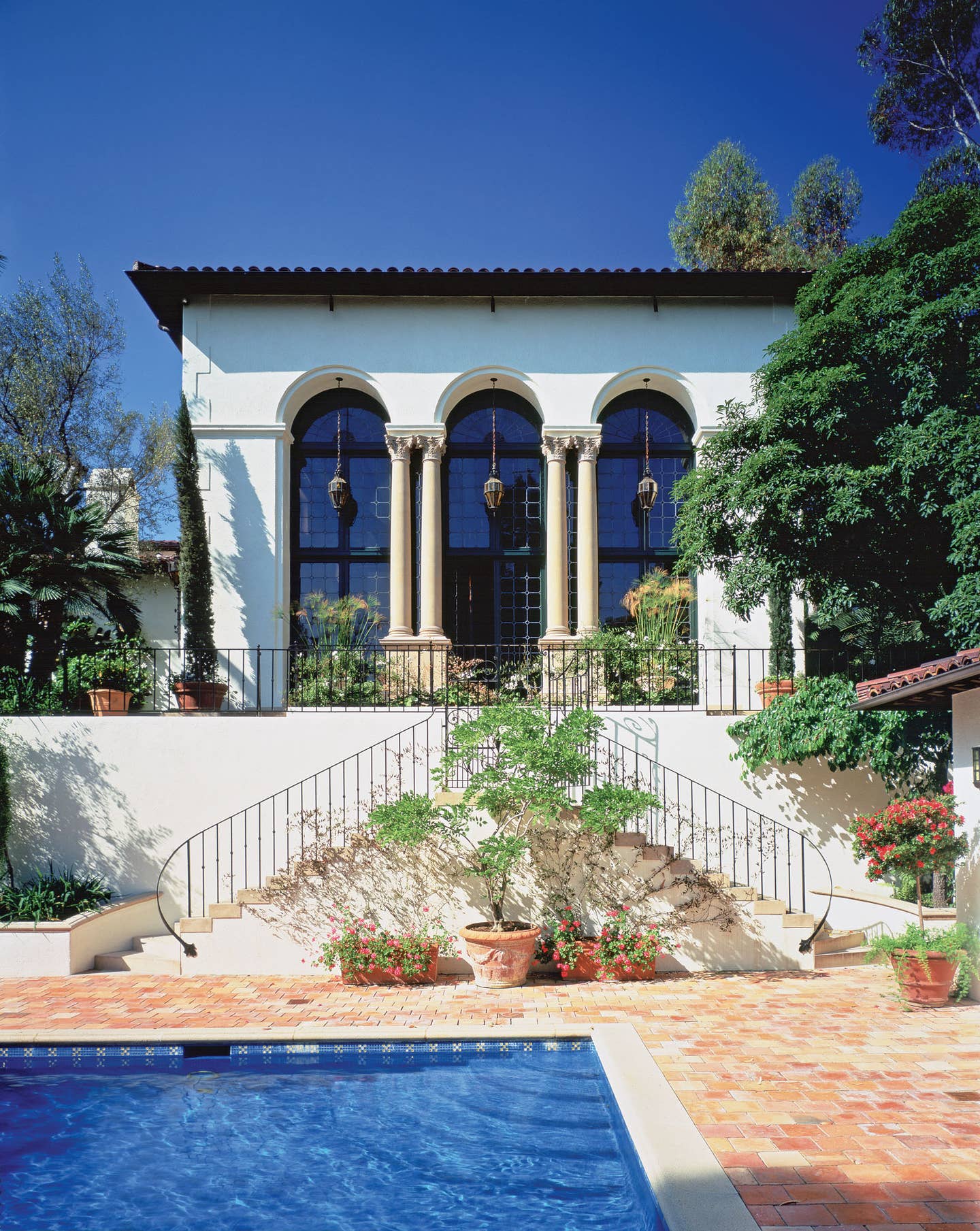 cw-ballroom-ext-tsp.jpg