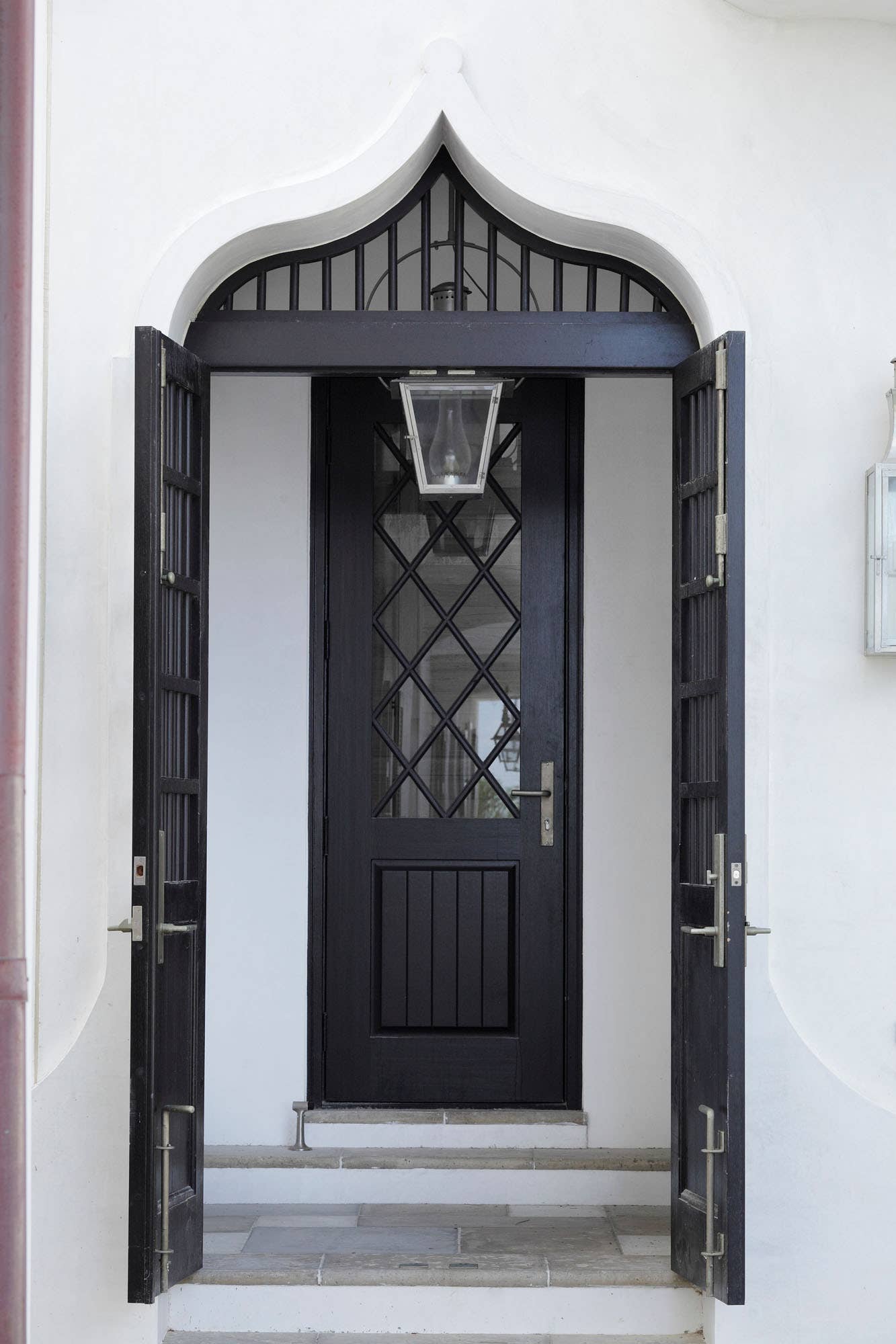 door_2.jpg