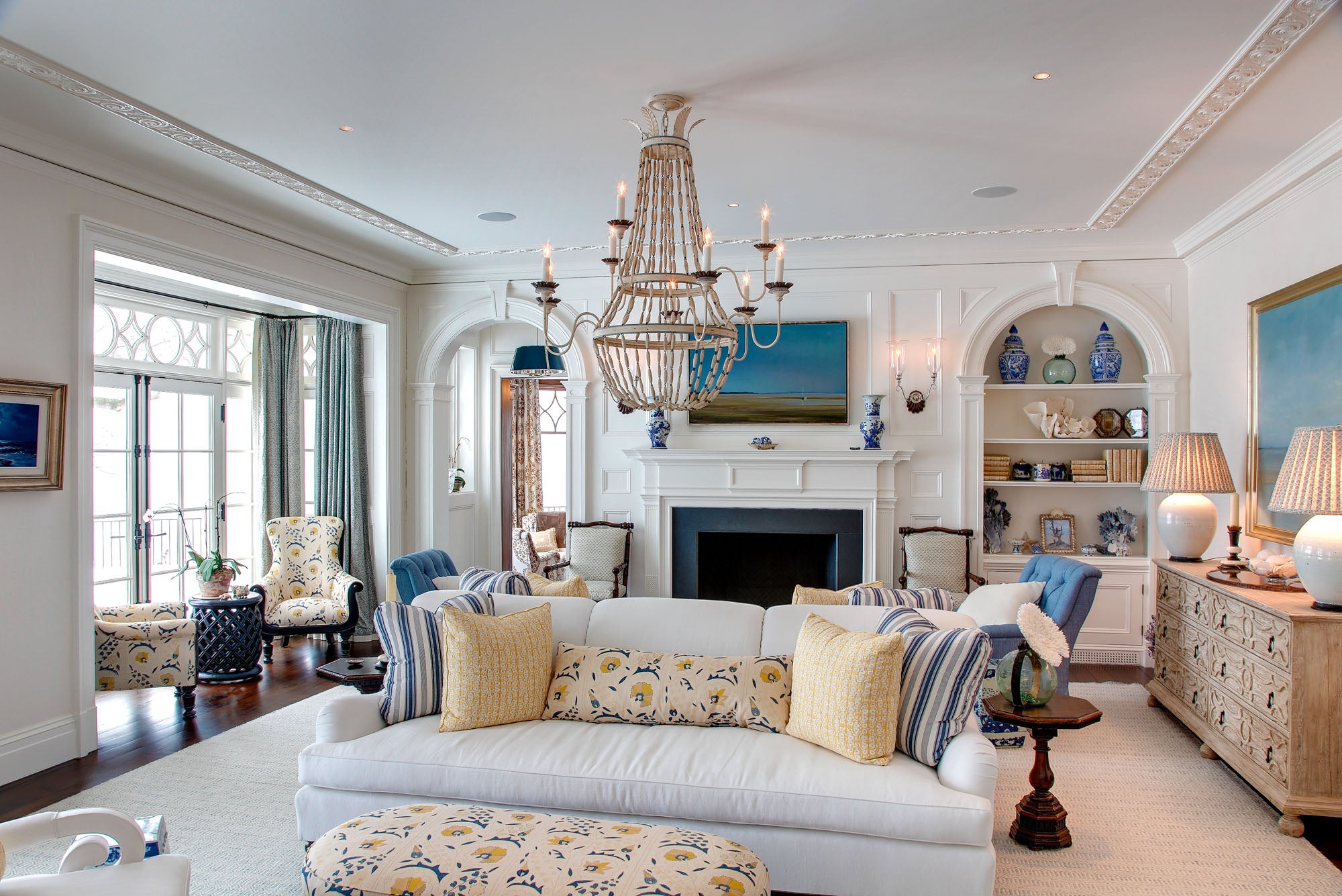 10-living-room-hr.jpg