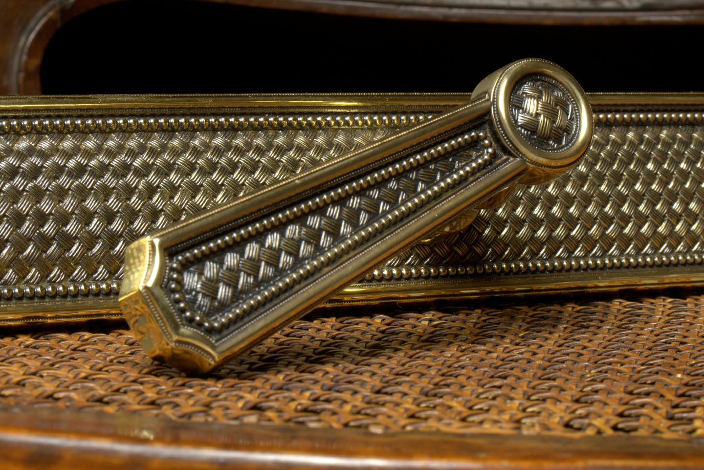 vm-weave-lever-glamour-eric-new.jpg