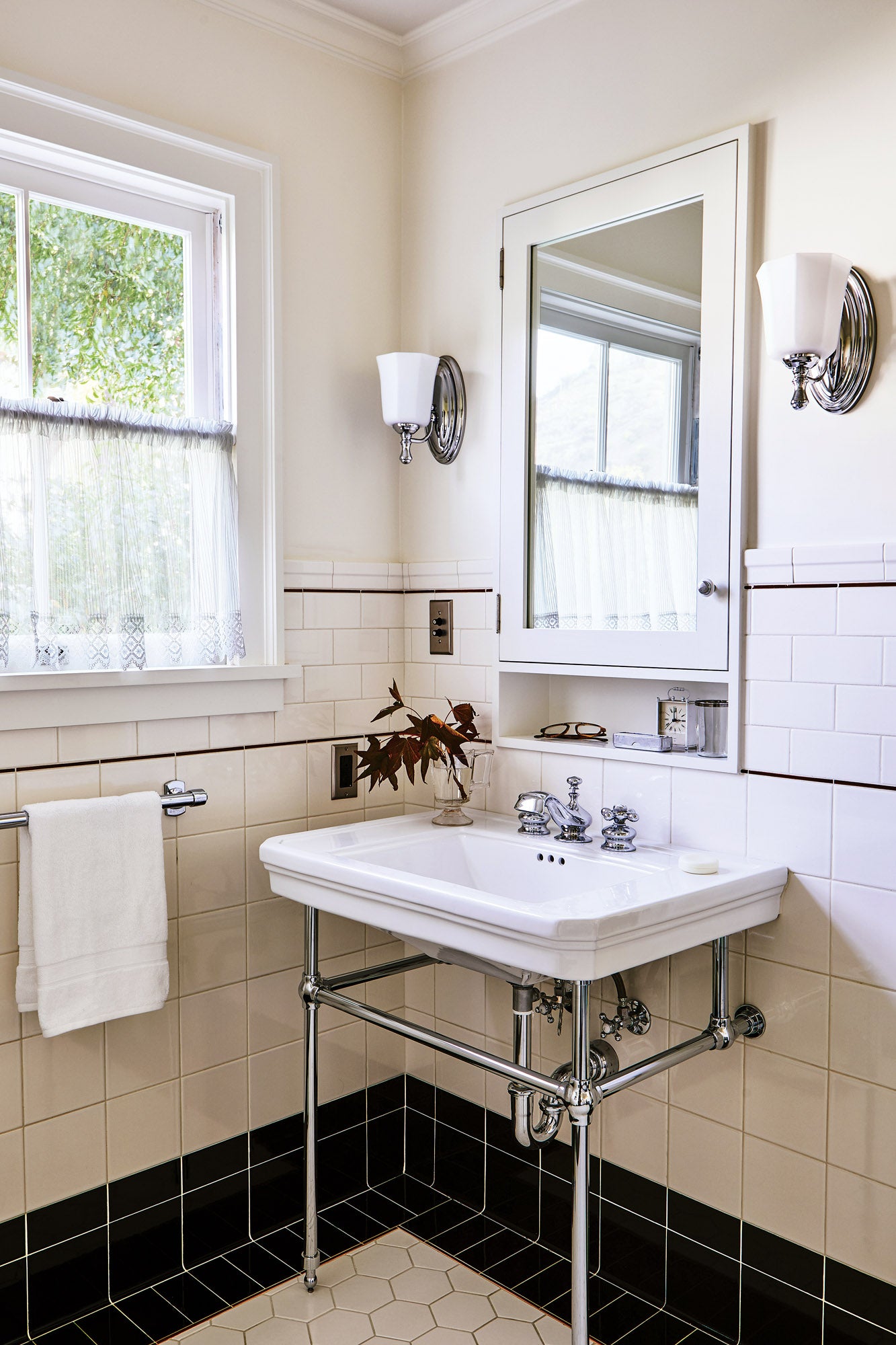 07-master-bath.jpg