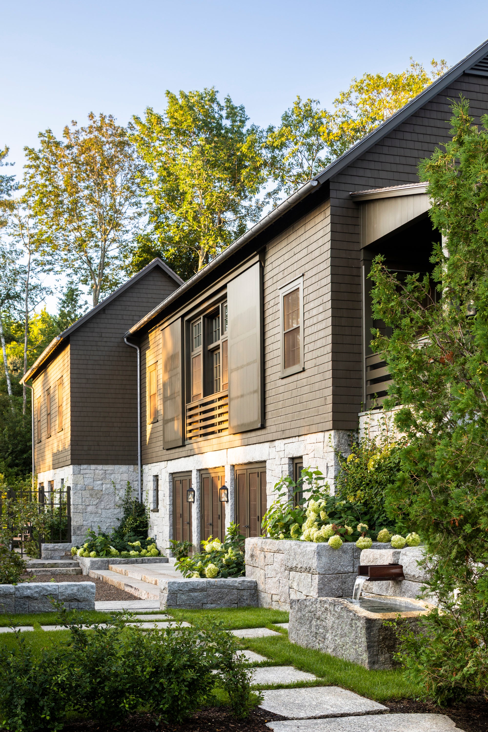 g-p-schafer-architect-for-a-summer-cottage-in-coastal-maine.jpg