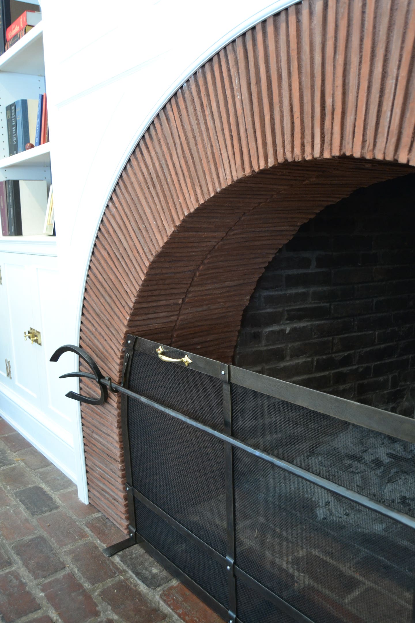 15-northern-roof-tiles-ketley-creasing-tiles-used-to-form-fireplace-surround.jpg