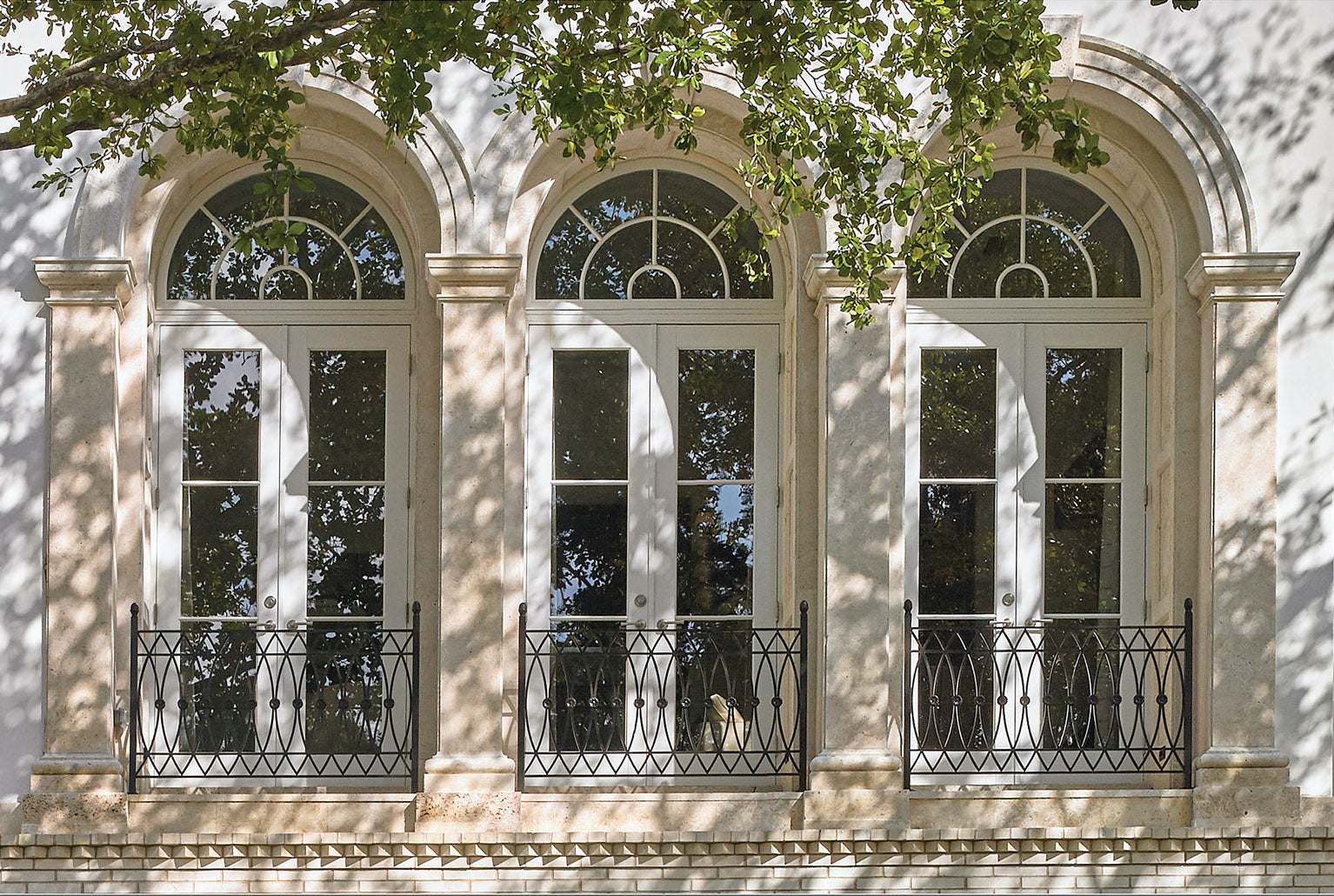 submission-beatrice_row-06-balcony_detail.jpg