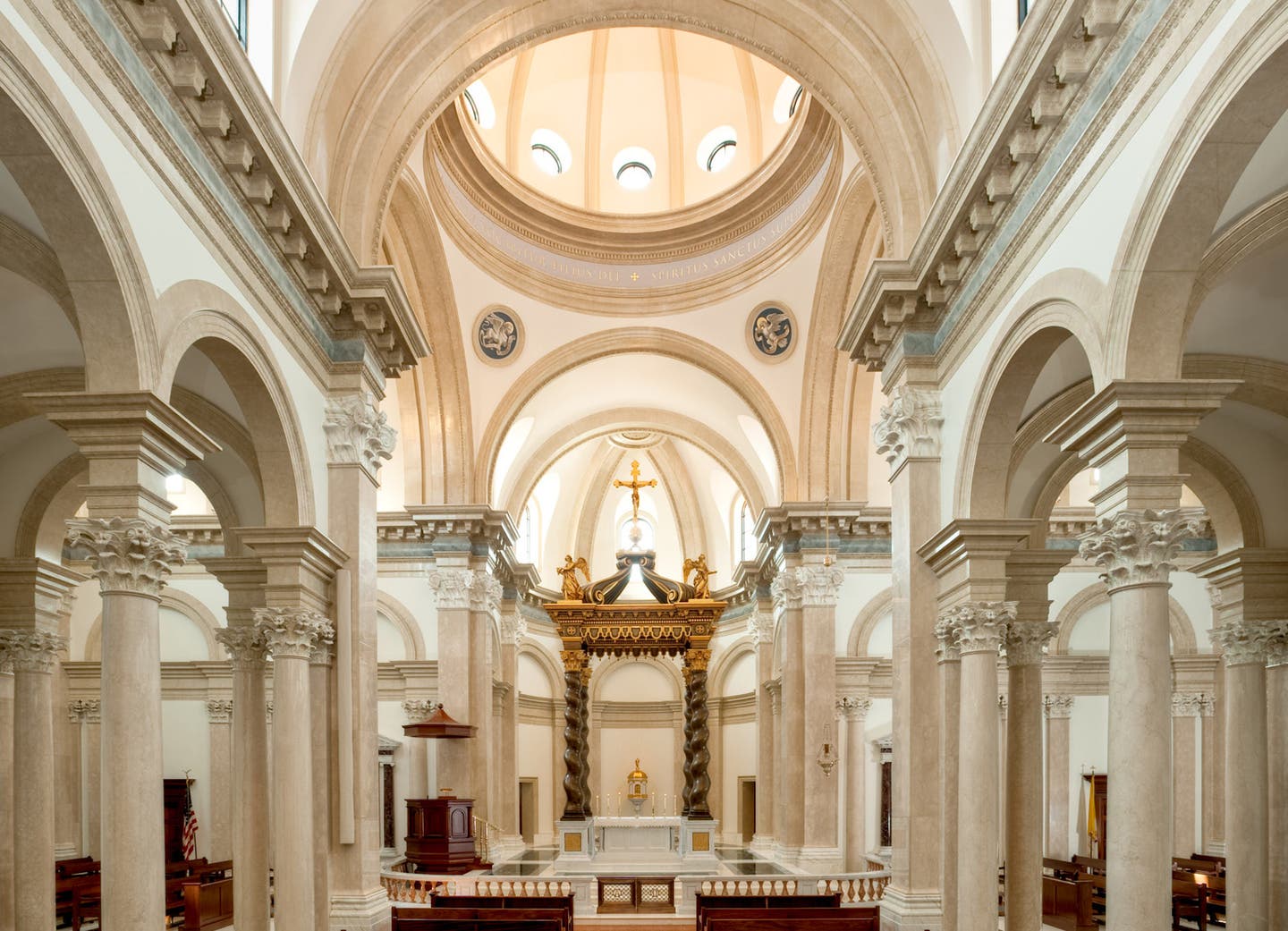 chapel_of_our_lady_of_the_most_holy_trinity-13-nave_interior.jpg