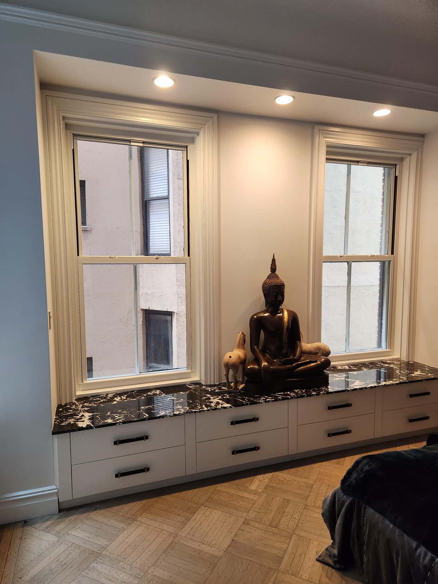 style-14-2-on-same-wall---50-central-park-west-cityproof.jpg