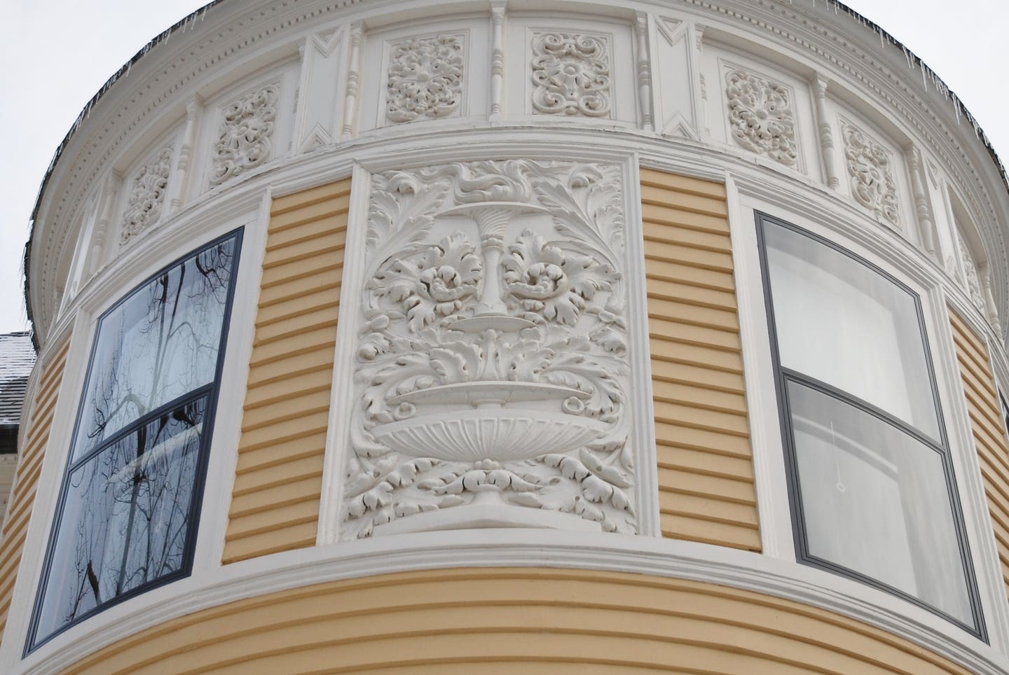 bowed-hol-b-cambridge-mass---beacon-hill-restoration-holliston-mass--15.jpg