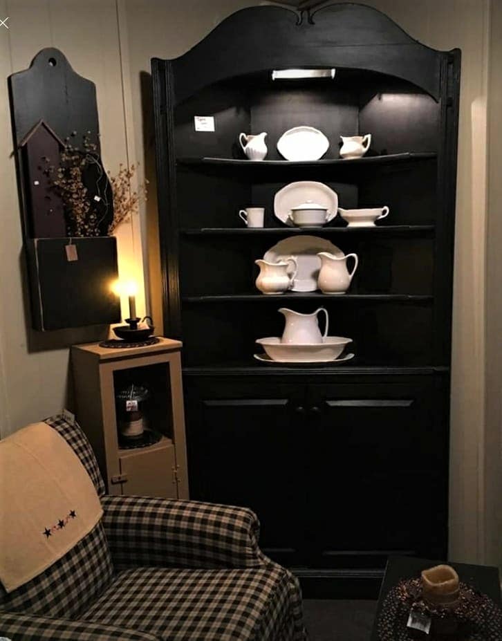 corner-cabinet-lamp-black-fav.jpg