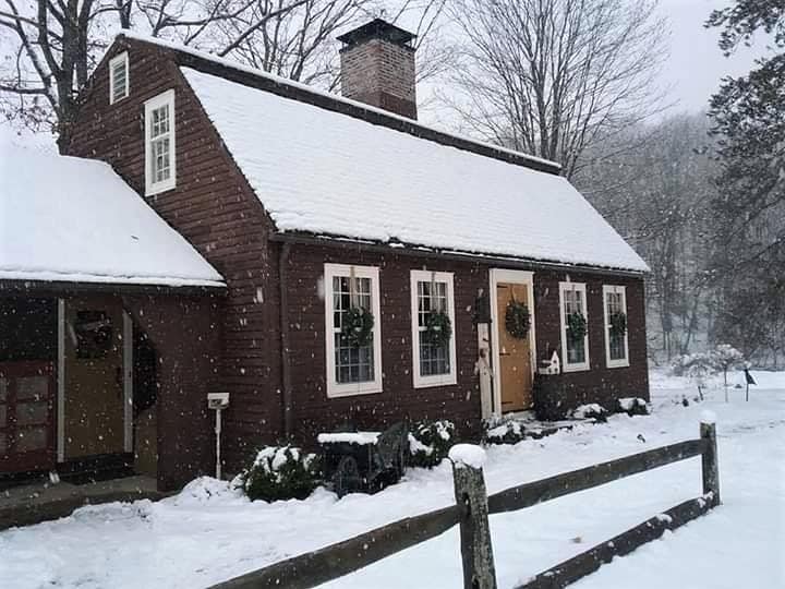 olde-forge-mustard-front-door-and-candelight-trim-fav.jpg