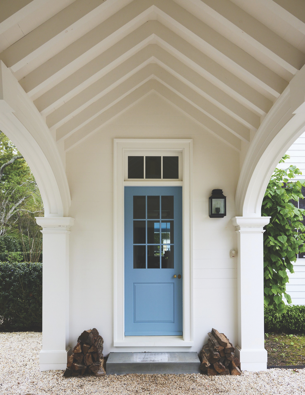 east_hampton-04-mudroom_entry-large.png