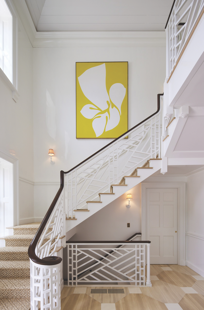 east_hampton-07-stair_hall-large.png