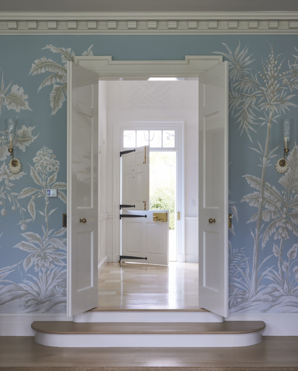 east_hampton-11-view_from_living_room-large.png