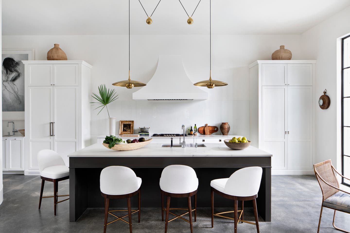 residence-in-windsor-south-village-07-kitchen.jpg