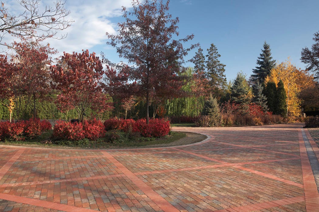 13-paver1108002-ph1050x700.jpg