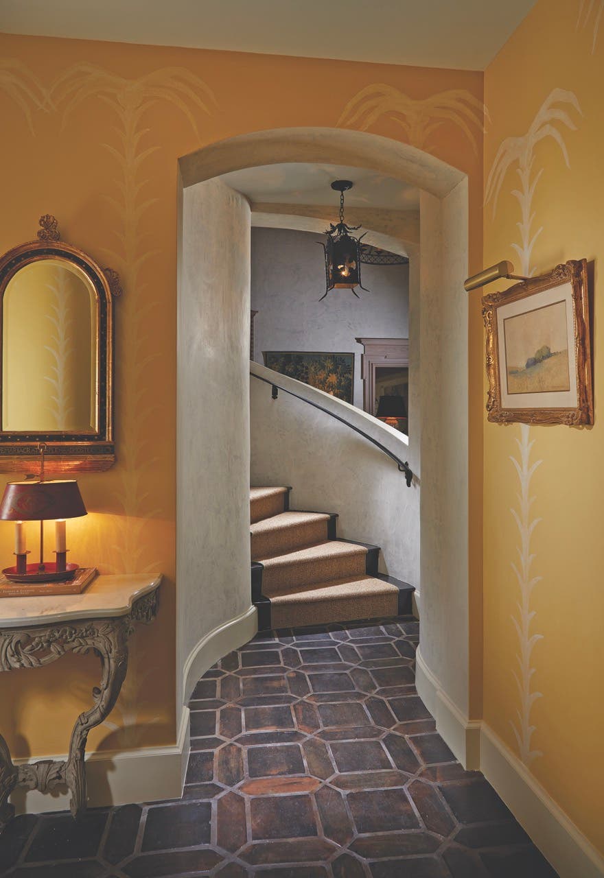 9-golfview-foyer-large.jpg