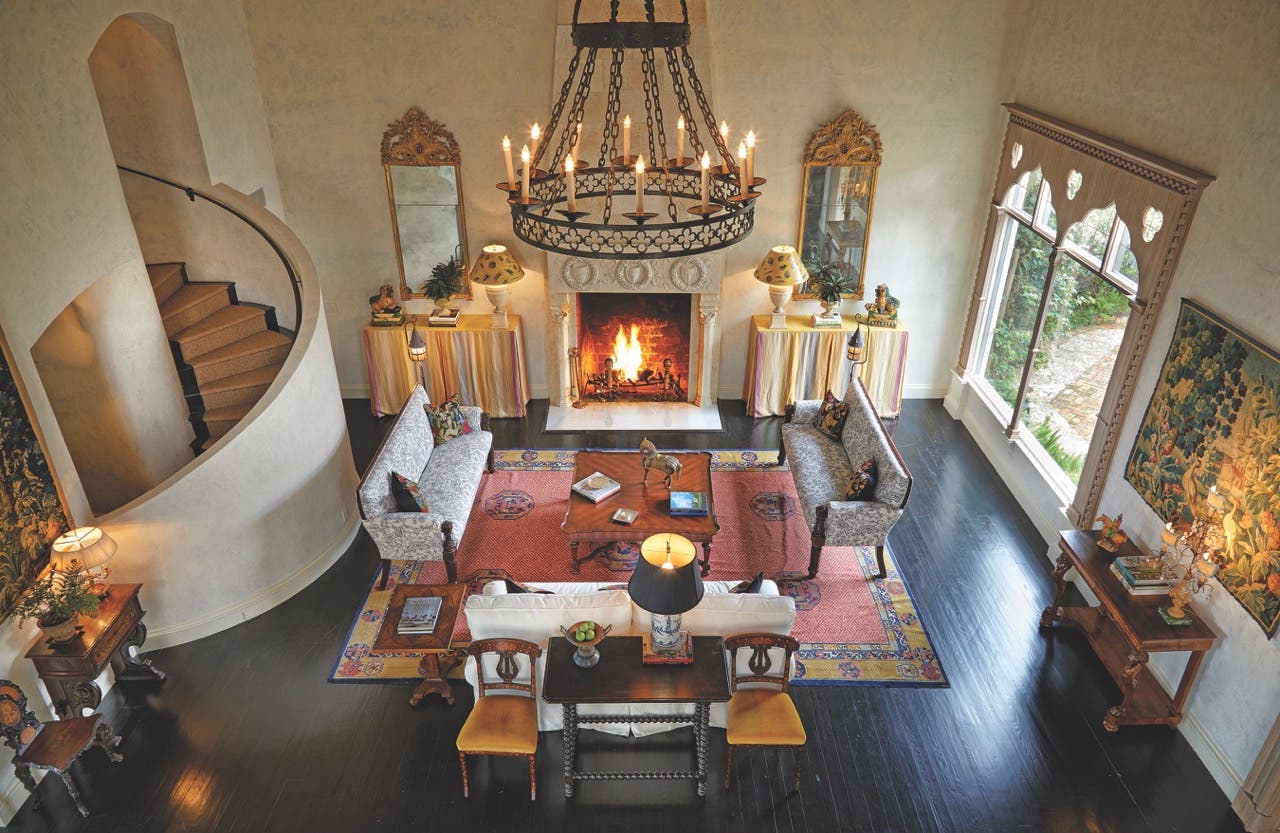 9-golfview-great-room-large.jpg