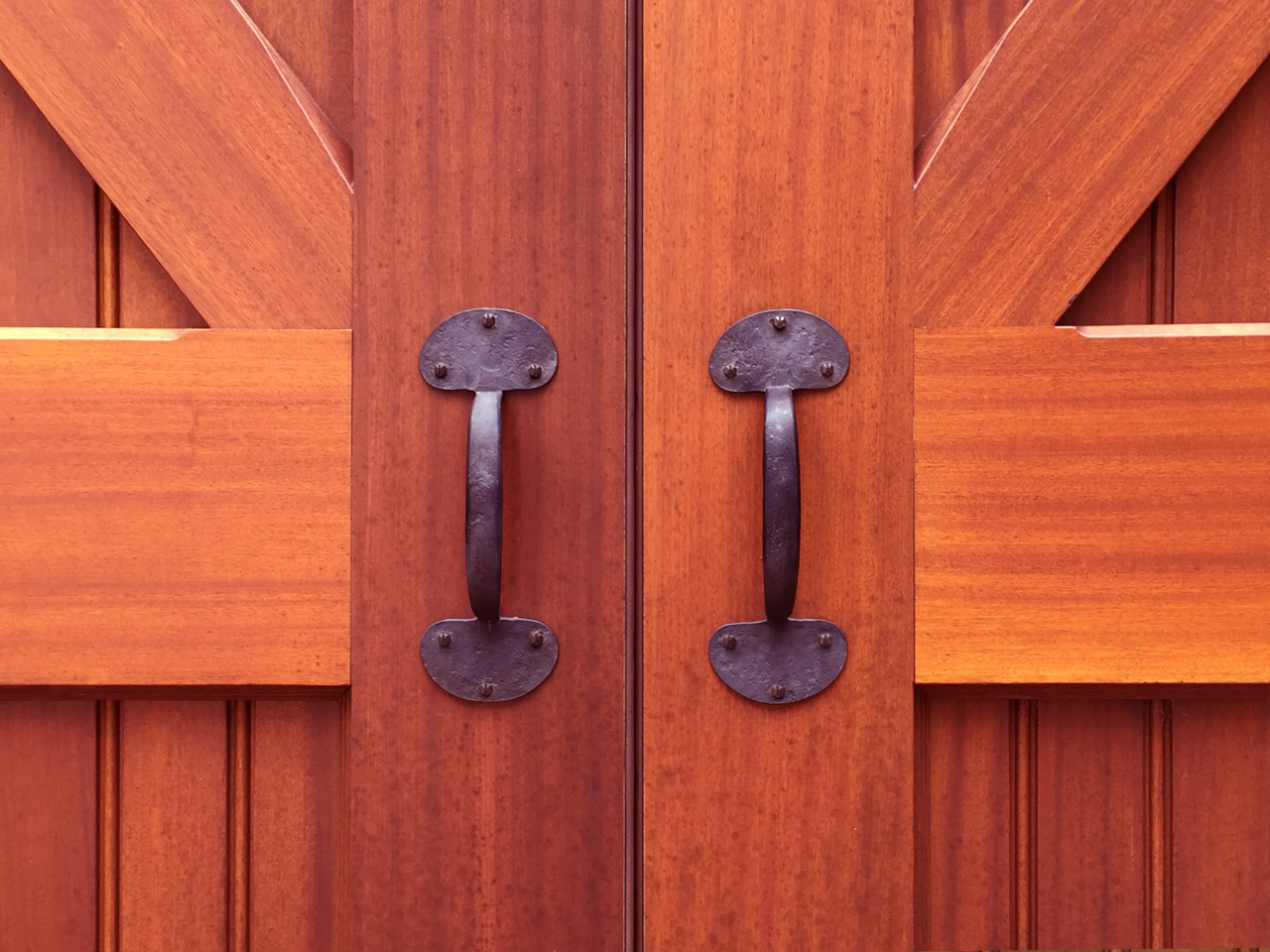historic-housefitters-hand-forged-exterior-bean-door-pulls-large.png